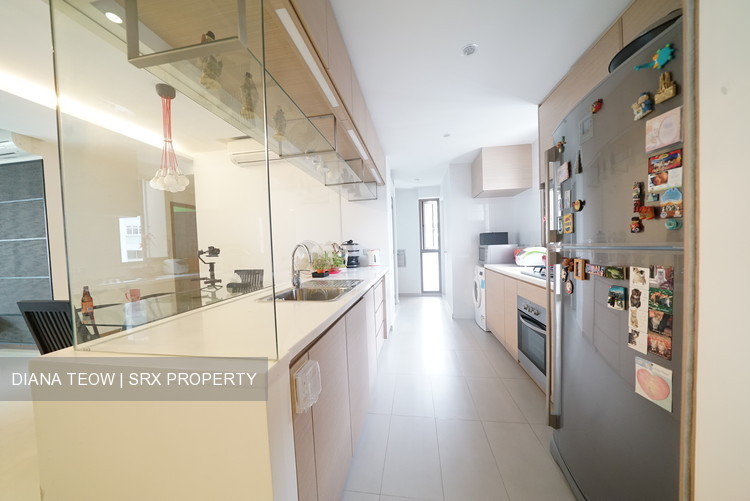 Waterfront Gold (D16), Condominium #180788612